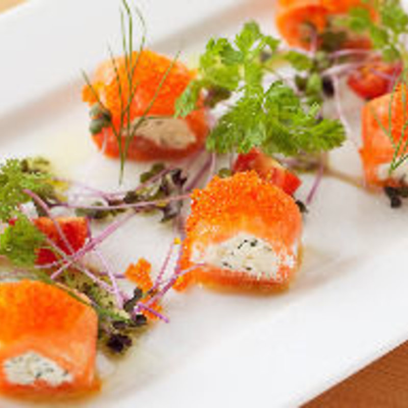 サーモンマリネのチーズロール(Italian Dining Vittoria 北千住店 （イタリアン ダイニング ヴィットリア）)