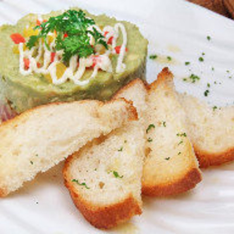 鮪とアボカドのタルタル(Italian Dining Vittoria 北千住店 （イタリアン ダイニング ヴィットリア）)