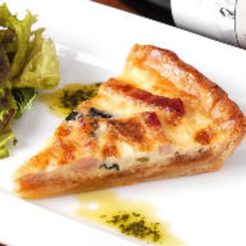 気まぐれキッシュ(Italian Dining Vittoria 北千住店 （イタリアン ダイニング ヴィットリア）)