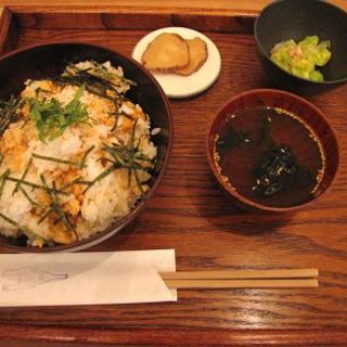 焼鮭の混ぜご飯(お茶とお菓子 横尾 （ヨコオ）)