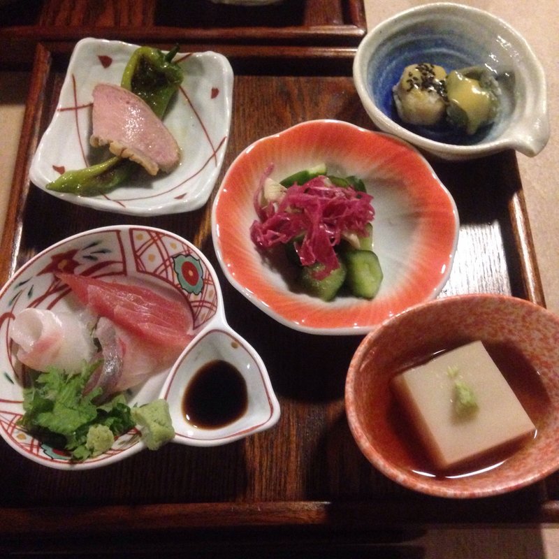 八寸(ミマスヤ モナミ （みます屋 MON AMi）)