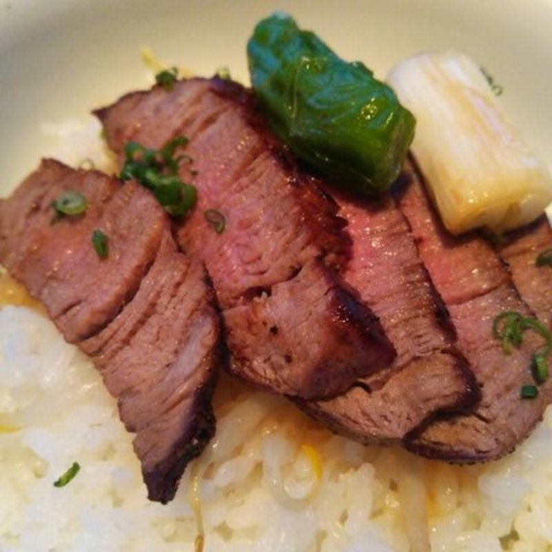 ヒレステーキ丼(亀楽亭)