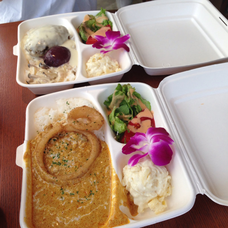 カカアコ・ロコモコ(カカアコ ダイニング＆バー （KAKA'AKO DINING&BAR）)