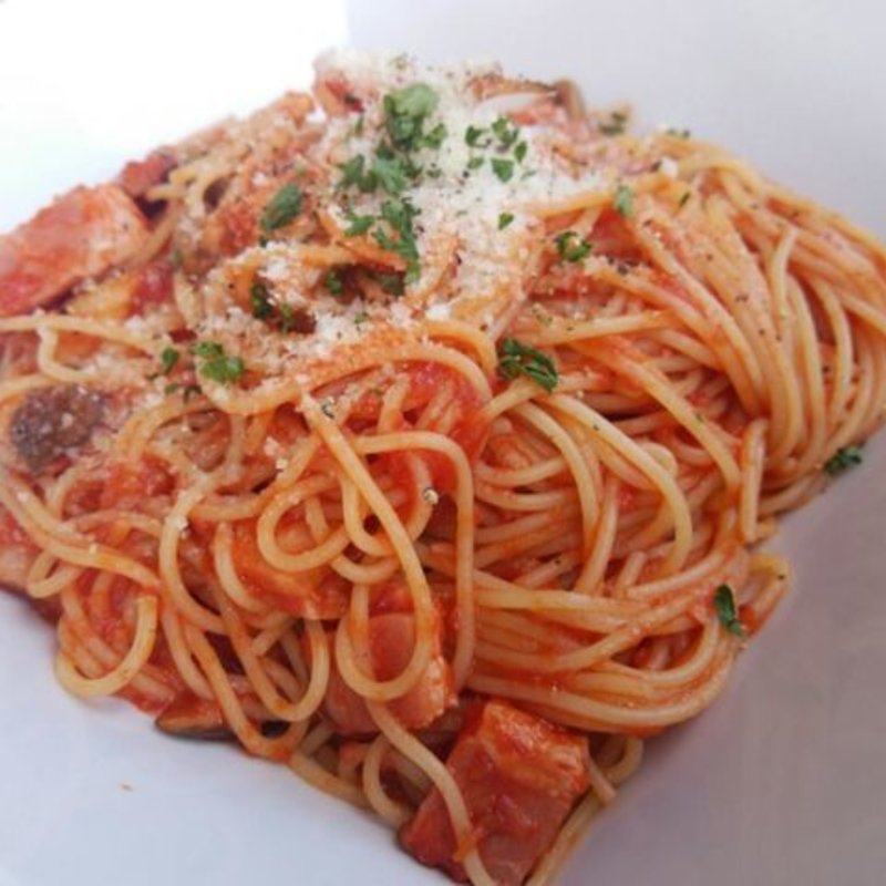 ベーコンたっぷりトマトソース(カンパーニャ)