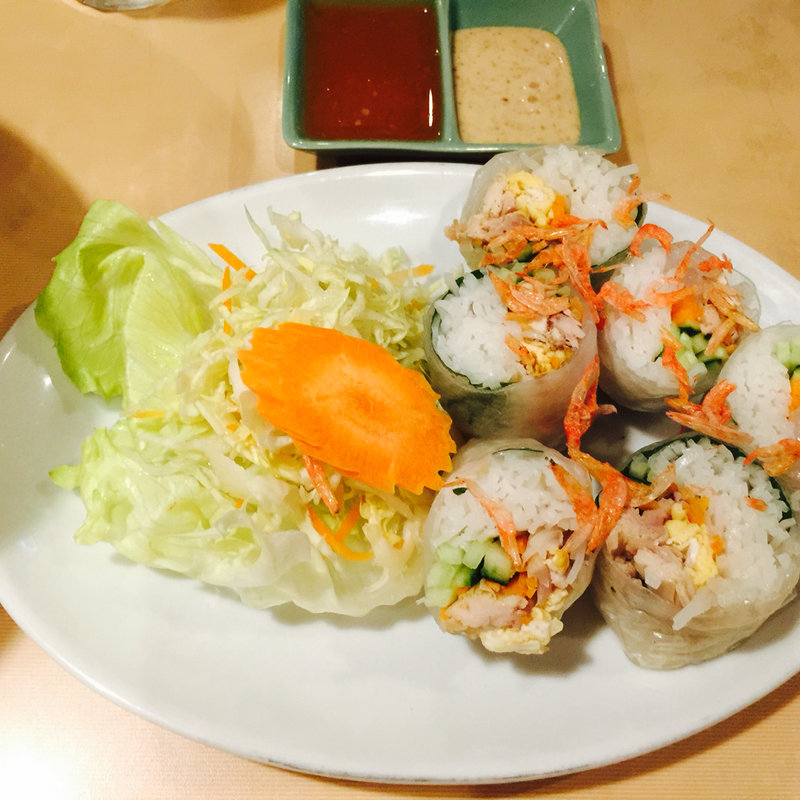 ポォ  ピァ  ソッ  ( タイ風生春巻き )(チョークディー)