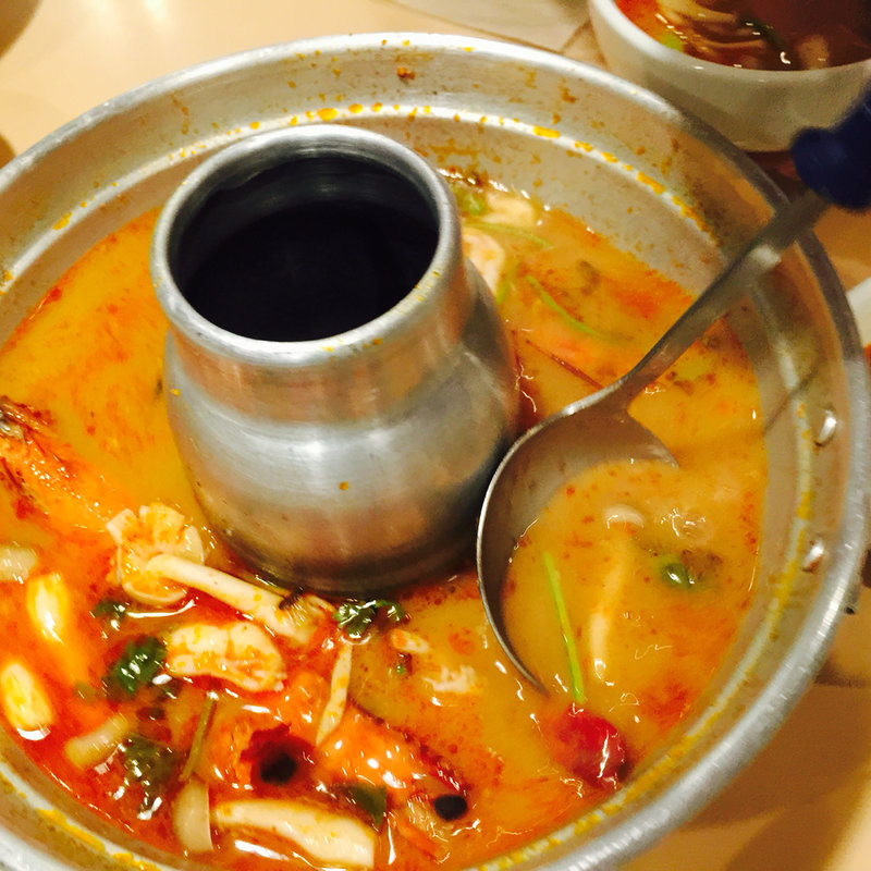 トム  ヤム  クン (3～4人分)(チョークディー)