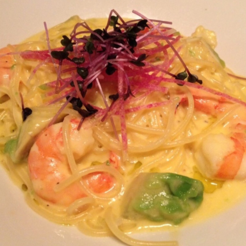 エビとアボカドのクリームソースパスタ(TOOTH TOOTHParadise Kitchen （トゥーストゥース　パラダイスキッチン）)