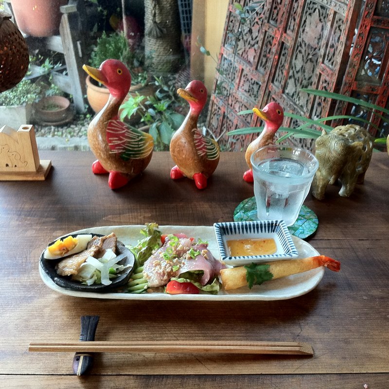 ラホツの前菜3種盛り(ラホツ （RAHOTSU）)