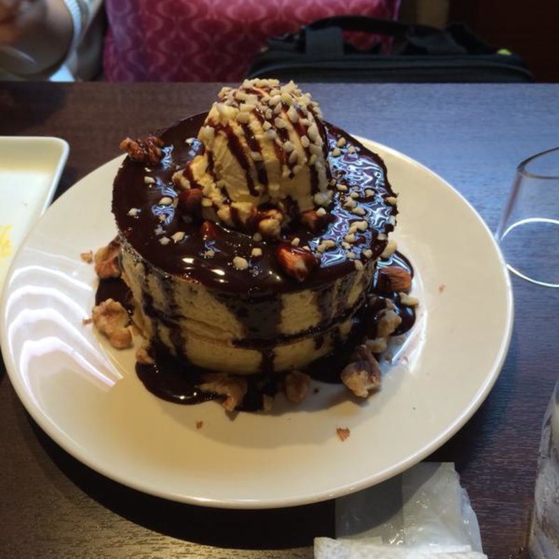 newココアチョコの黒 自家製苺コンフィチュールと共に(雪ノ下 池袋)