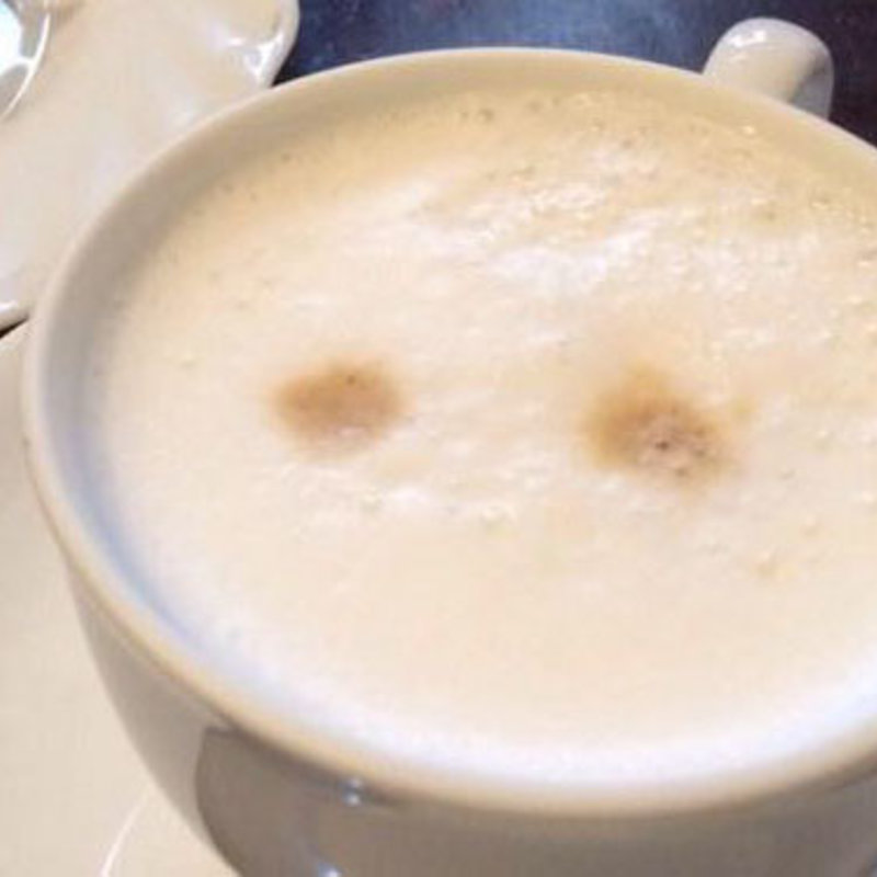 カフェカプチーノ(TEA ROOM AVIAN・TOT)