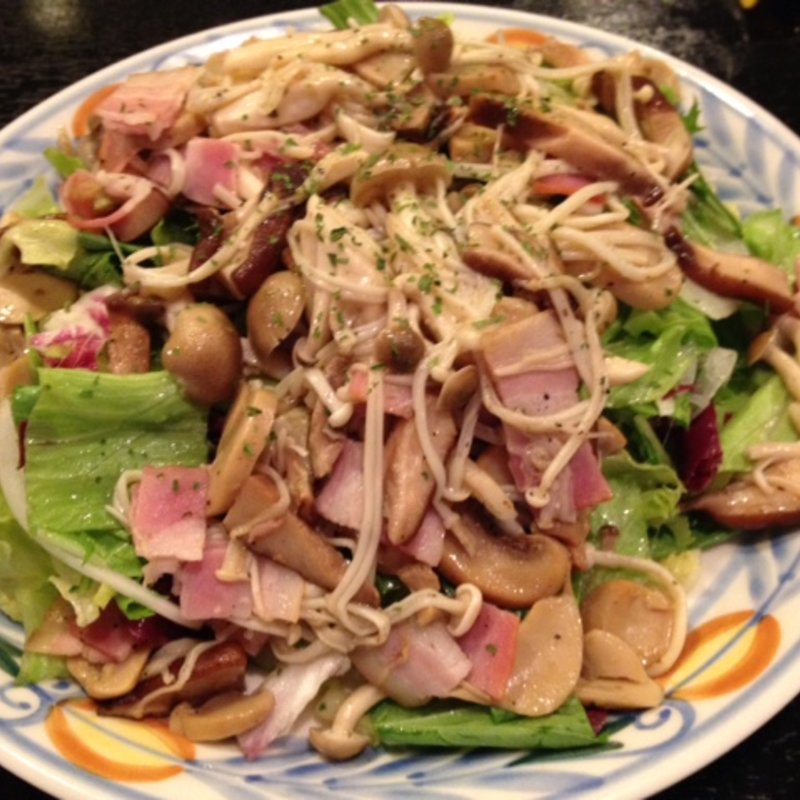 きのこのサラダ(カフェレストランすいごう)