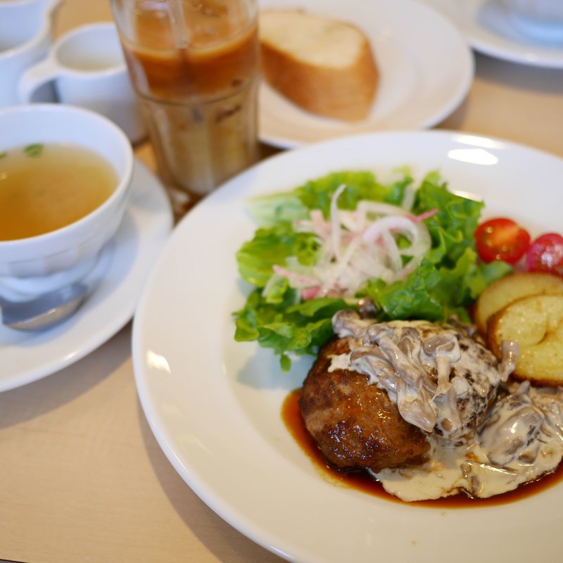 ハンバーグステーキ(ビショップカンティーン （Bshop CANTEEN）)