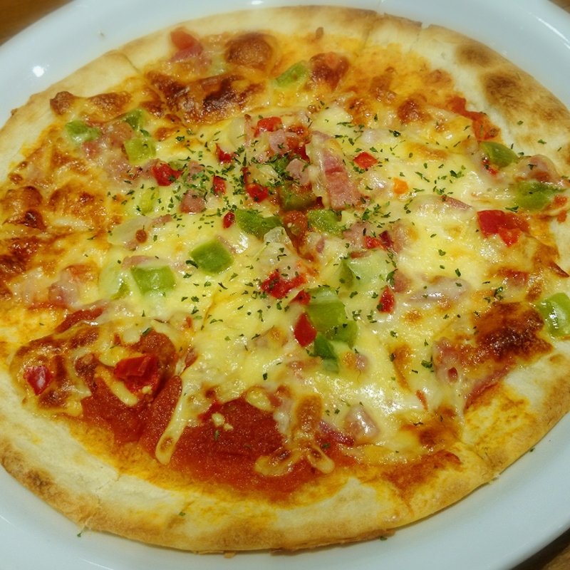 ガタゴトSL車輪ピザ　イタリアンミックス(スチームロコモティブ イオンモール幕張新都心店 （STEAM LOCOMOTIVE）)