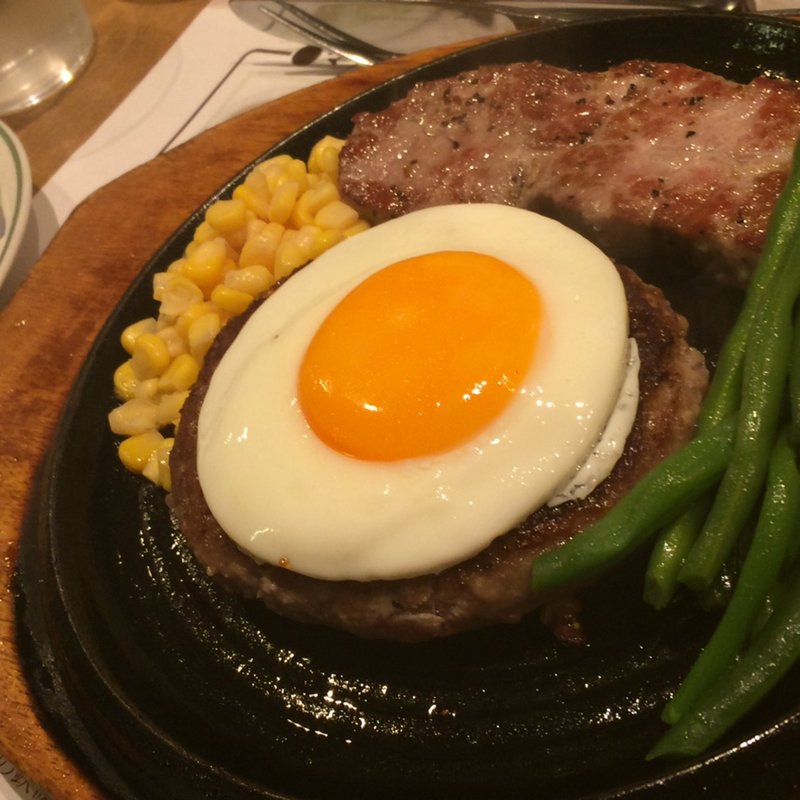 ハンバーグランチ(マヌエル タスカ・ド・ターリョ)