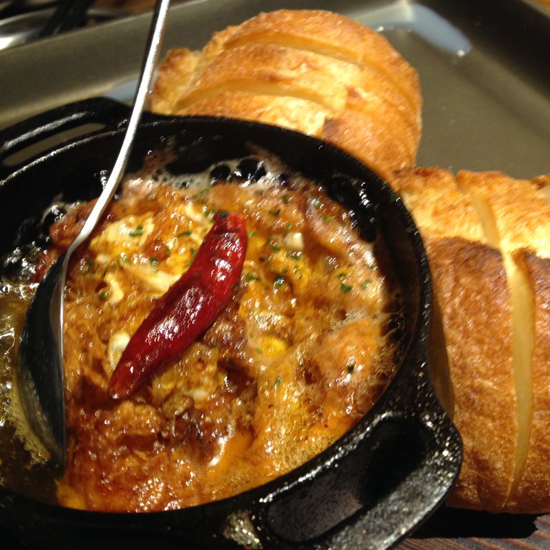 かきのアヒージョ(かき殻荘 )