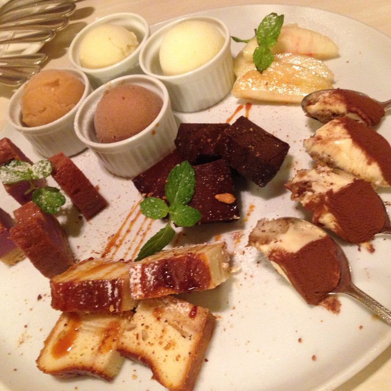 デザート盛り合わせ(Pizzeria Bar Romana)