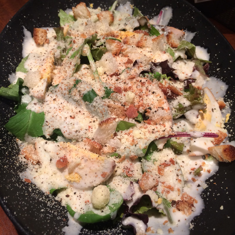 自家製燻製たまごのシーザーサラダ(WINE BARAdagio （ワインバル アダージョ）)