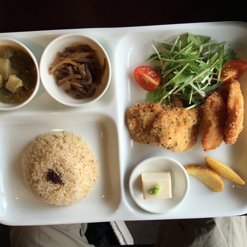 ハーブチキンカツ(栞栞カフェ )