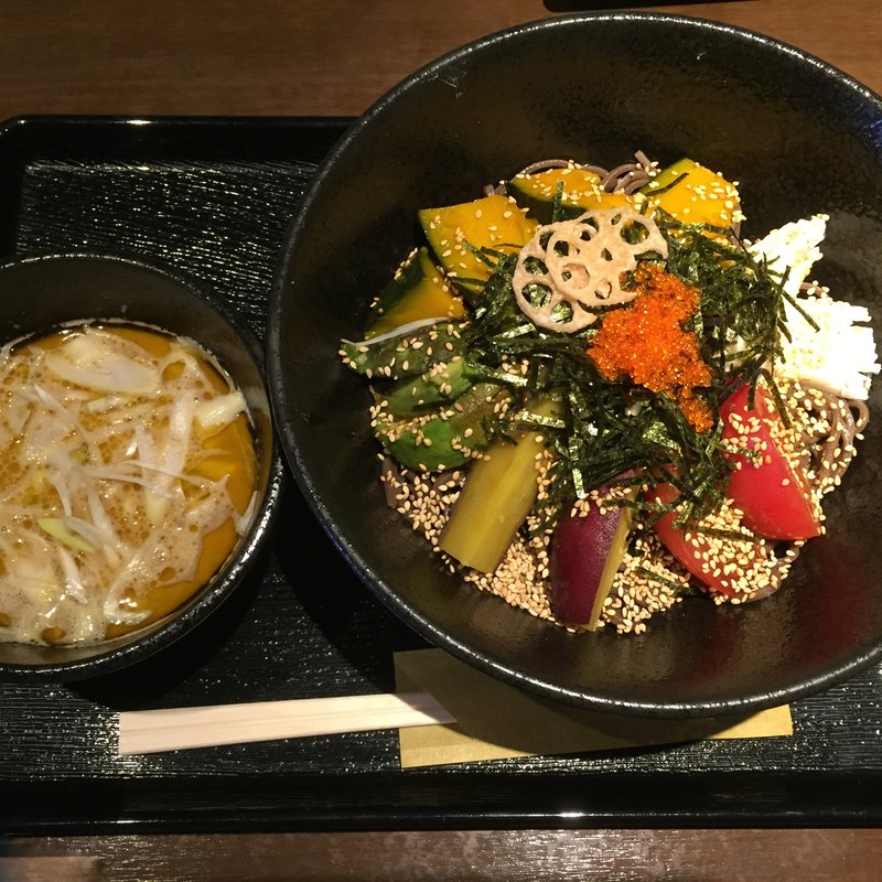 冷たい野菜蕎麦(禅 （ゼン）)