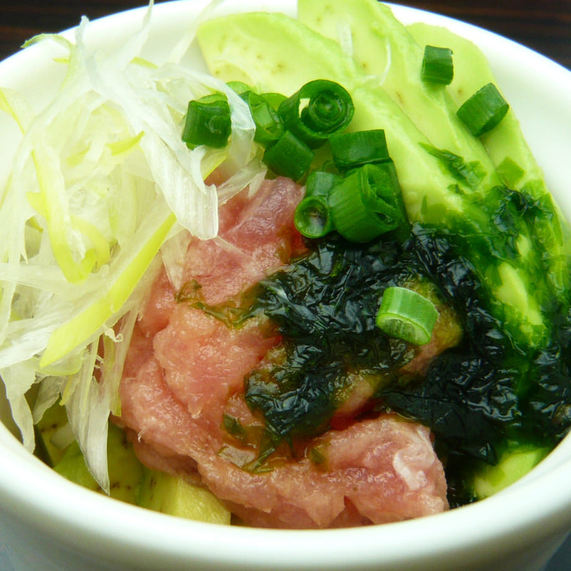 葱トロとアボカドのタルタル(へちもん)