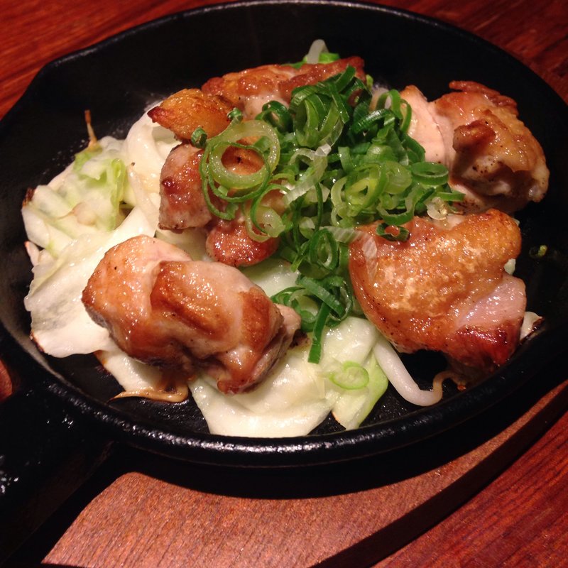 淡路鶏の天然塩焼き(飯家おかん ひま和り （ヒマワリ）)