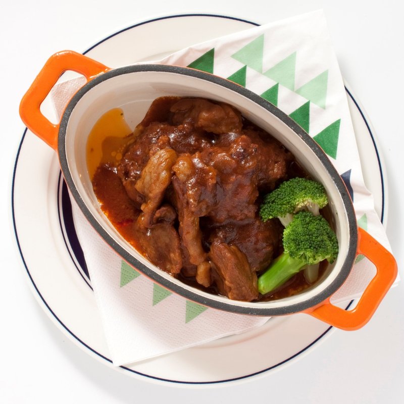 和牛煮込みハンバーグ(一歩一歩のカフェ食堂)