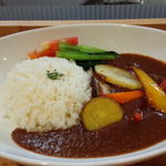 野菜たっぷりカレーランチ