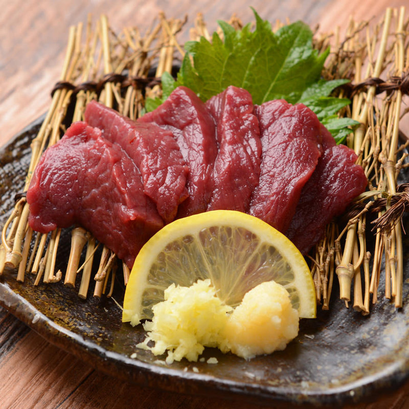 特選馬刺し(やきとんうまいもん横丁まるたか 北千住店)