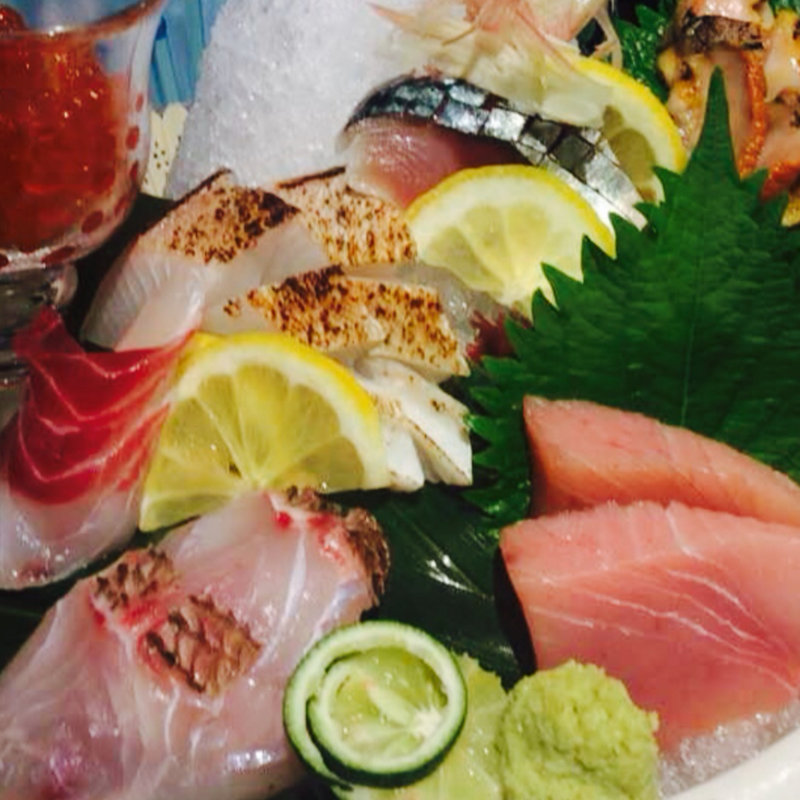 新鮮お魚造り氷山盛り(鶏と魚と日本酒祐星 和歌山)