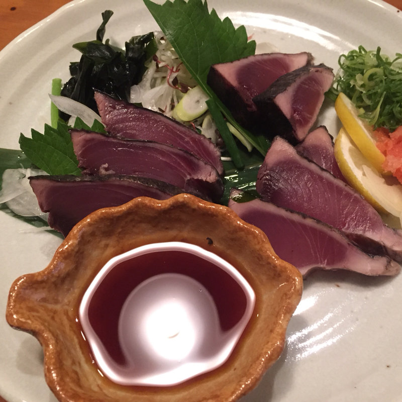 かつおの藁焼き たたき(酒友龍馬)