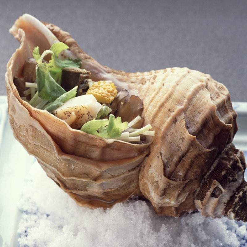 焼き巻貝(花懐石ふる林)