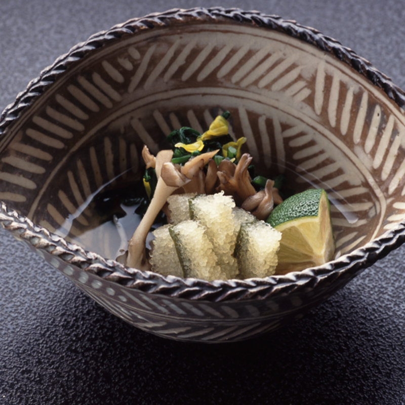 きのこと子持ち昆布和え(花懐石ふる林)