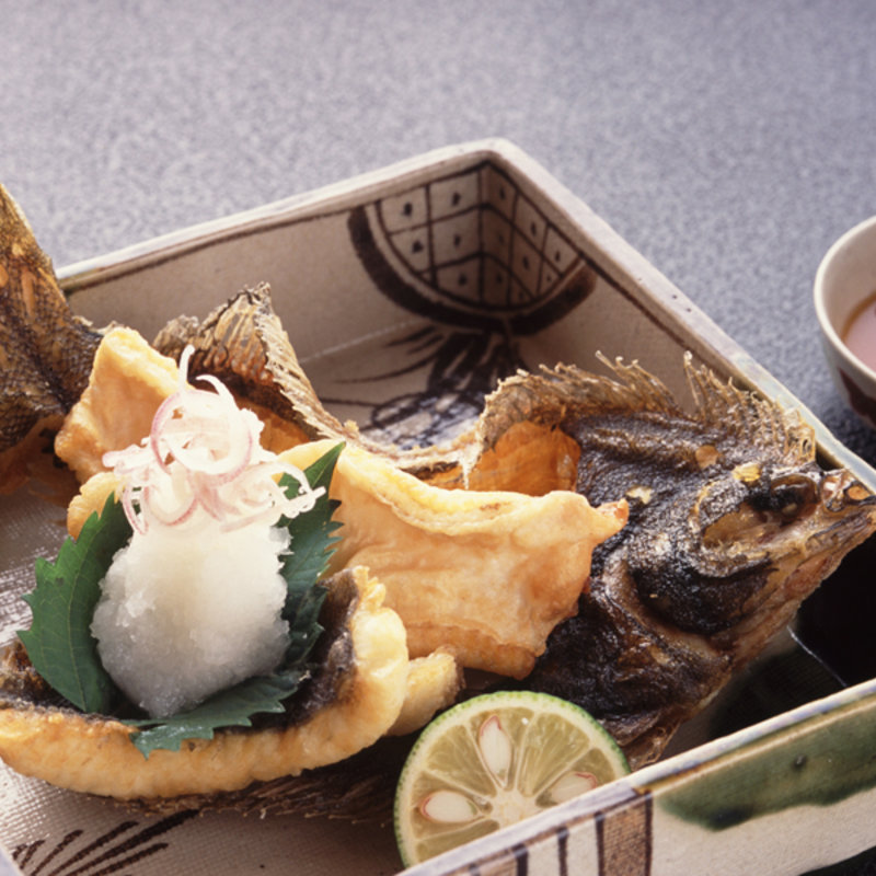 鰈の素揚げ(花懐石ふる林)