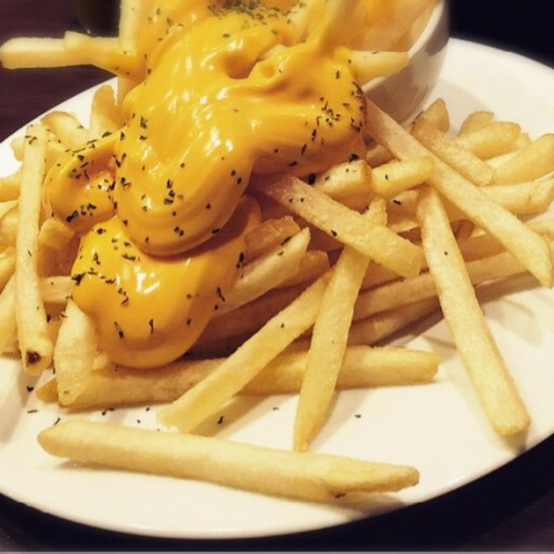 こぼれフレンチ 〜チーズソースがけ〜(やきとり家 すみれ 祐天寺店 )