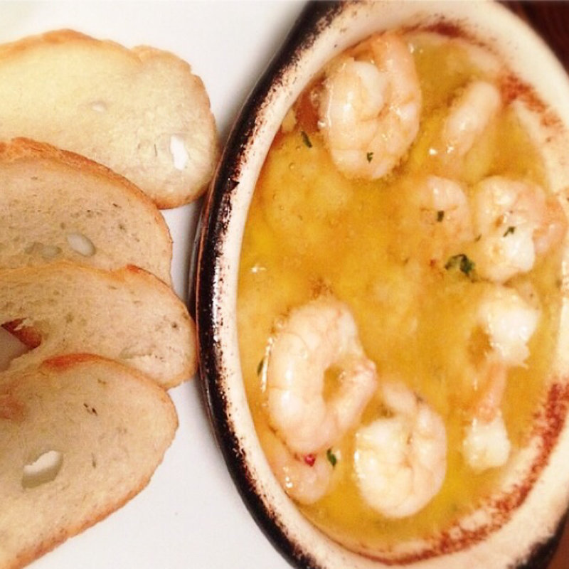 海老のアヒージョ(俺のイタリアン)