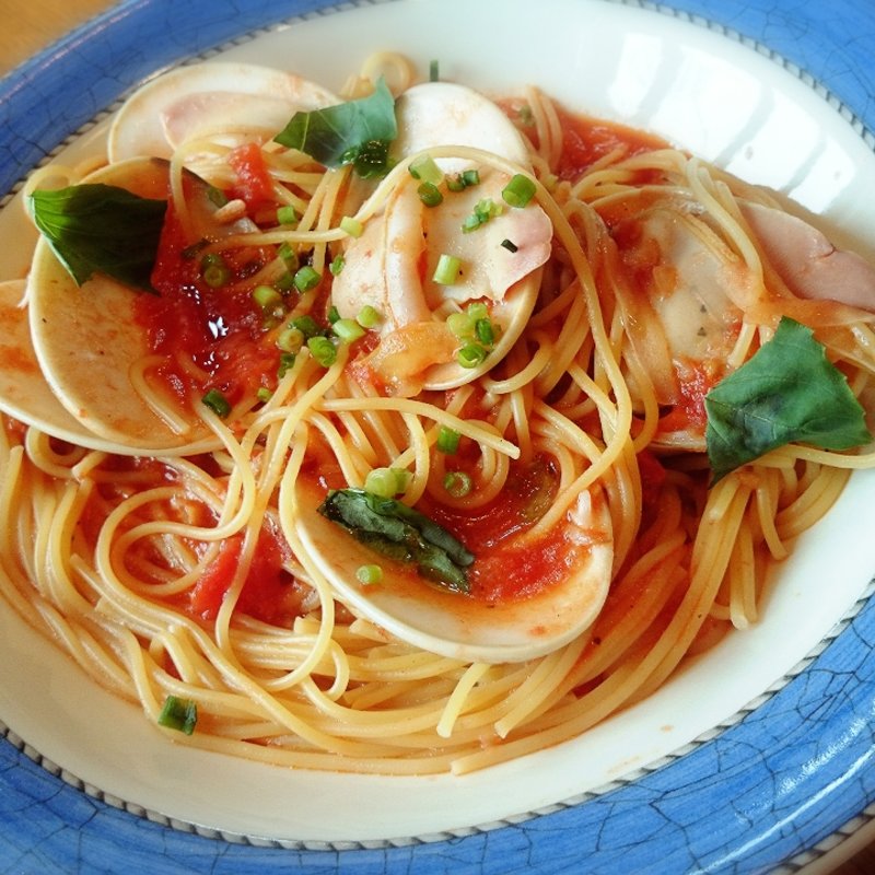 はまぐりとバジルのトマトソーススパゲッティ(プリモ・ピアット)
