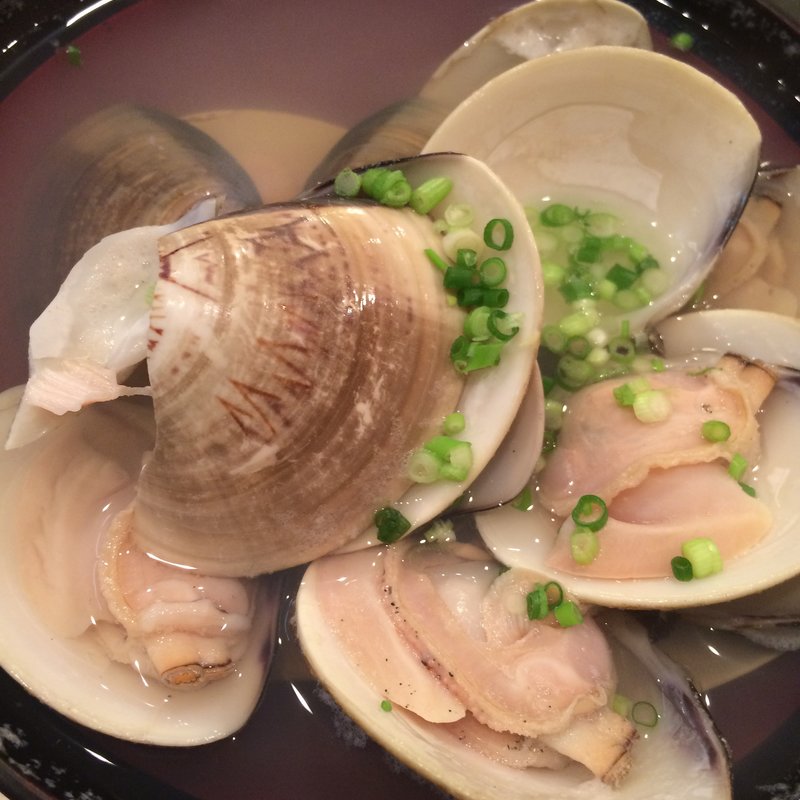 はまぐりの酒蒸し(築地ビッグ寿司 （つきじびっぐすし）)