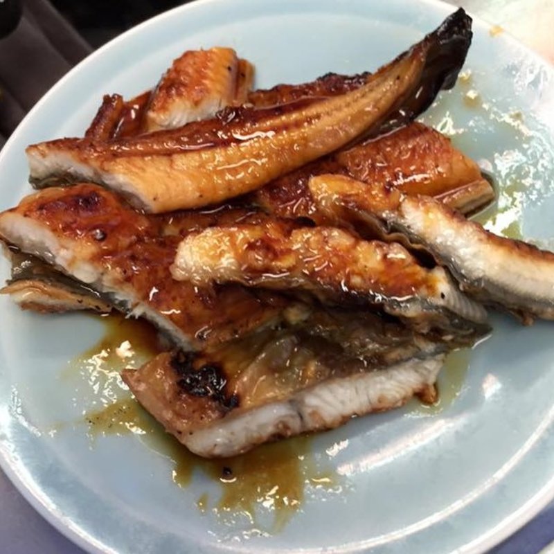 うなぎ蒲焼(とよ )