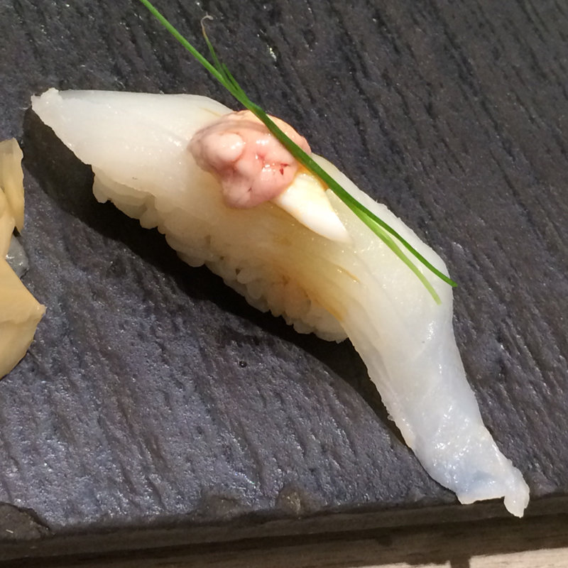 肝のせかわはぎ(梅丘 寿司の美登利 銀座店)