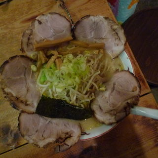 チャーシュー麺(金辰)
