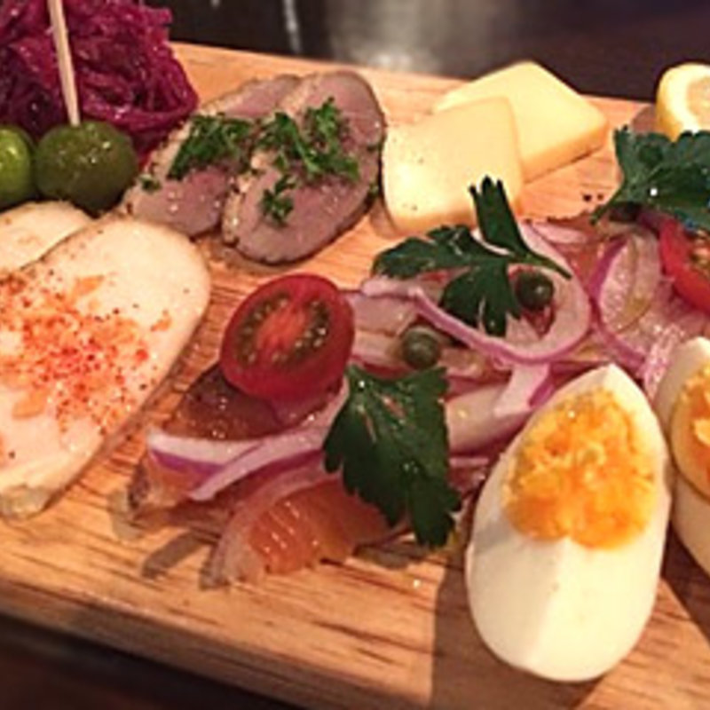 燻製の盛り合わせ(PUB SNUG)