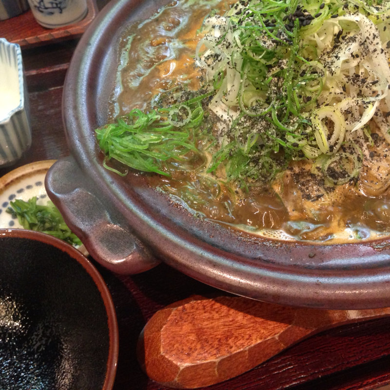 黒こくうま煮込み麺(葱や平吉 )