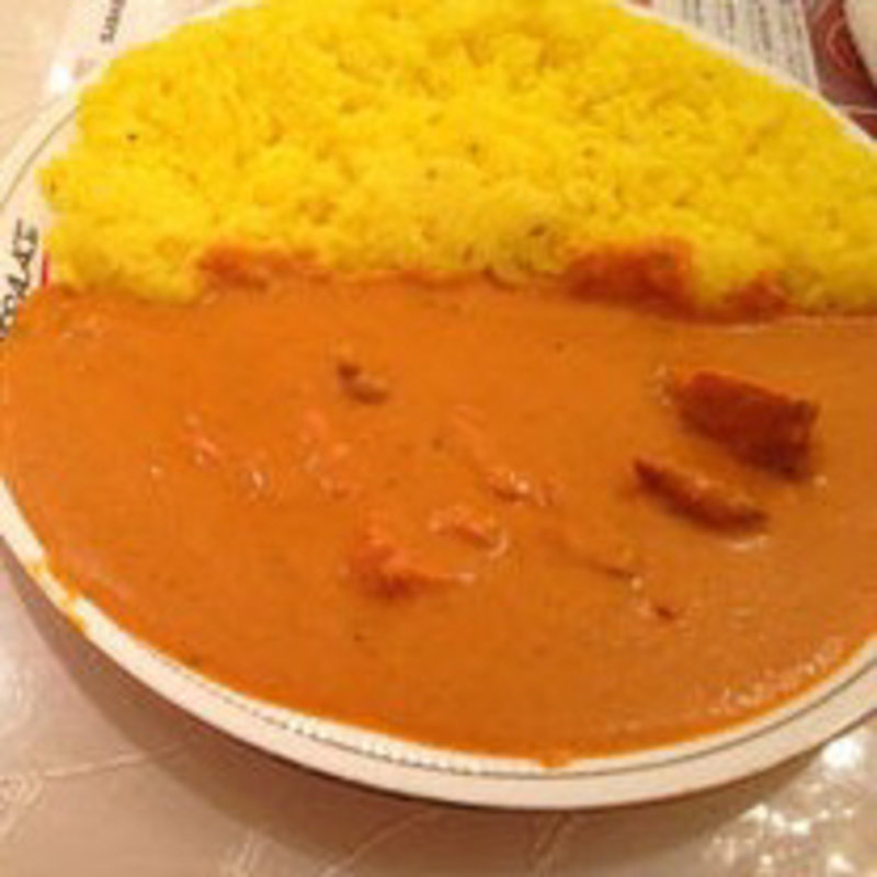 ターメリックライスとイエローチキンカレー(ディップマハル 青山店)