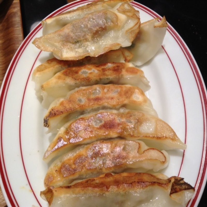 やみつき餃子(ドラゴン レッド リバー 阪急西宮ガーデンズ店)