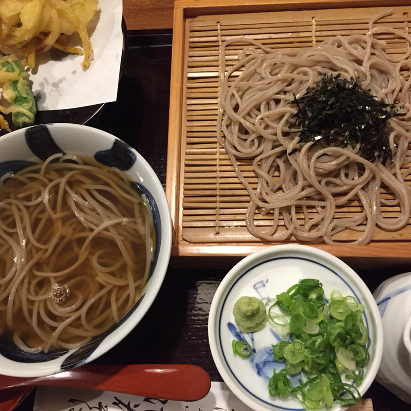 2色そば(総本家 浪花そば)