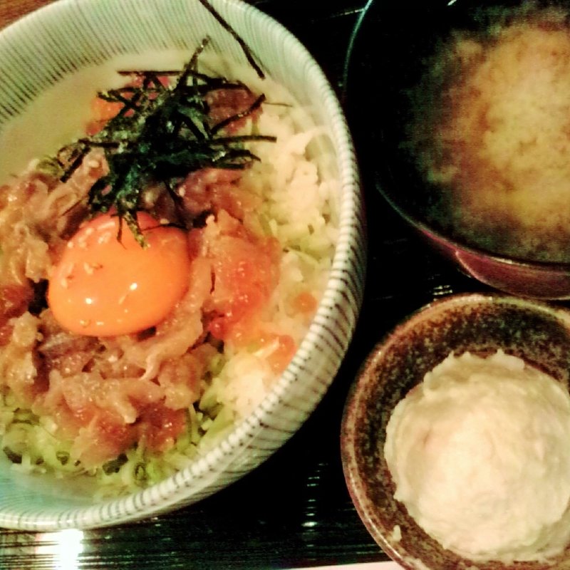 りゅうきゅう丼(大衆酒場 匠)