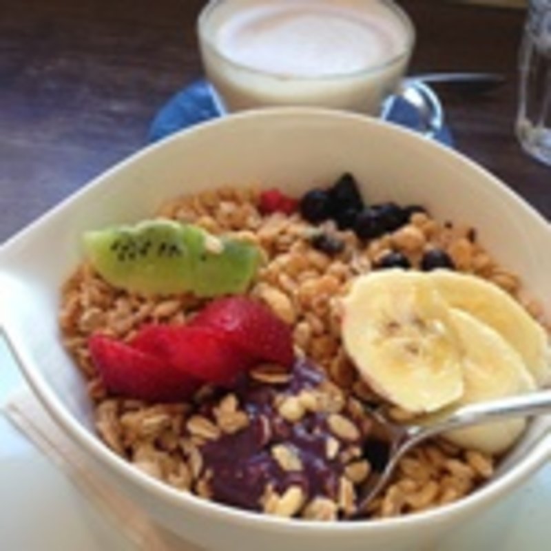 アサイボールセット(カフェ ポーズ)