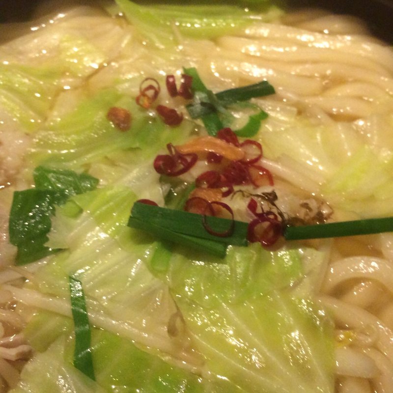 もつなべの煮込みおうどん(麺匠の心つくし つるとんたん 新宿店)