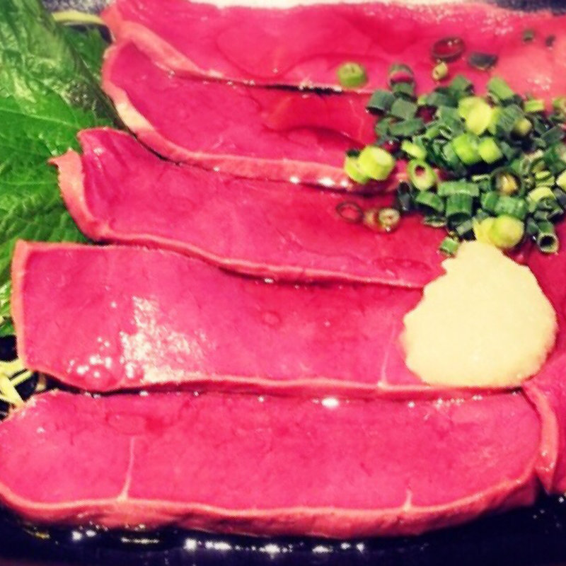 牛ハツ刺し(鳥小屋 東山店 （とりごや）)