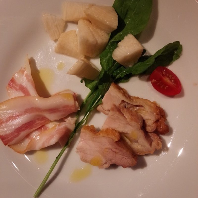 自家製燻製の3種盛り合わせ(バルコラメント)